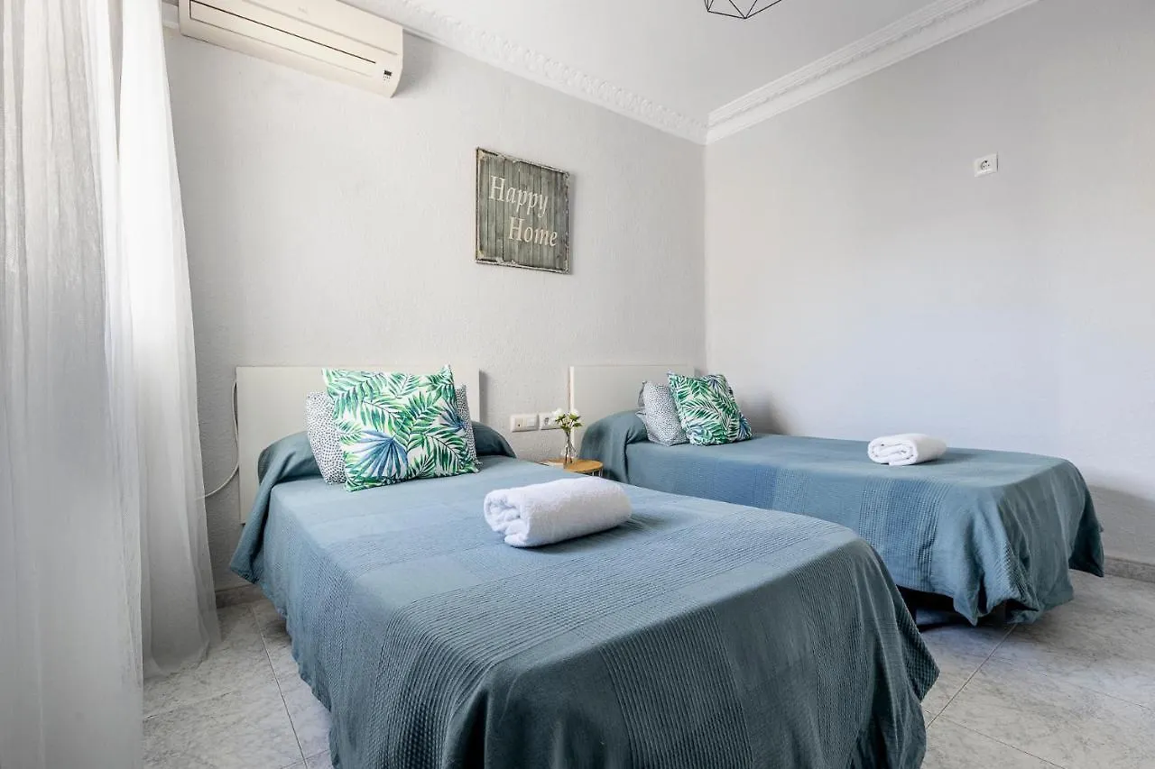 Pureza Dreams De Sevilla Oasis En Triana 0*, Seville Spain