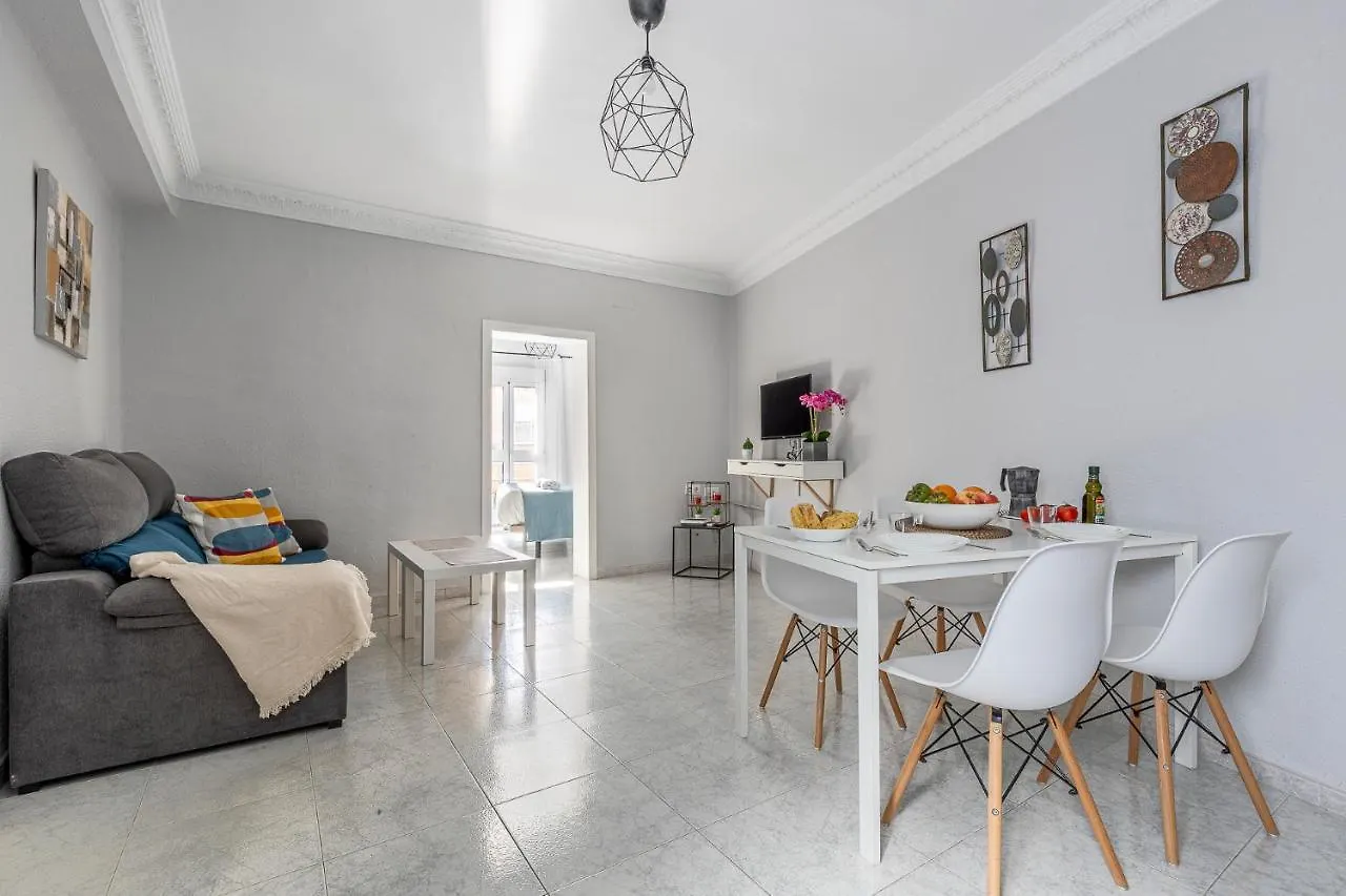 Pureza Dreams De Sevilla Oasis En Triana Spain