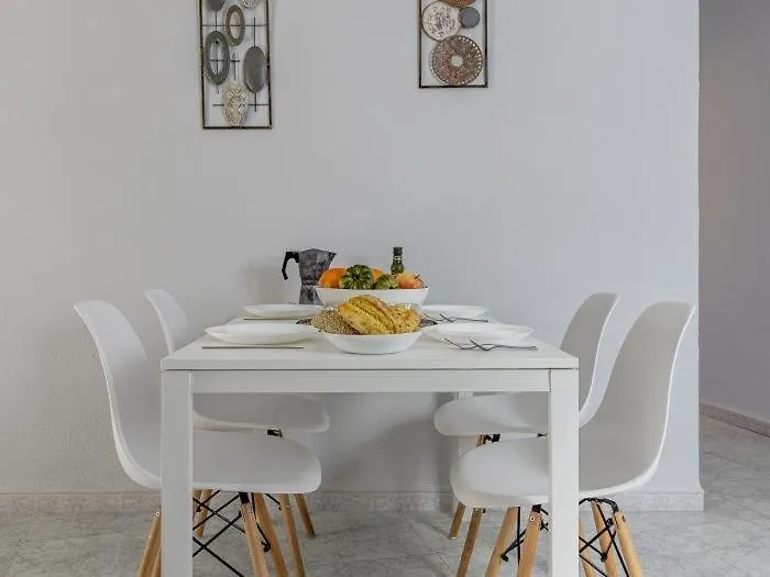 Pureza Dreams De Sevilla Oasis En Triana