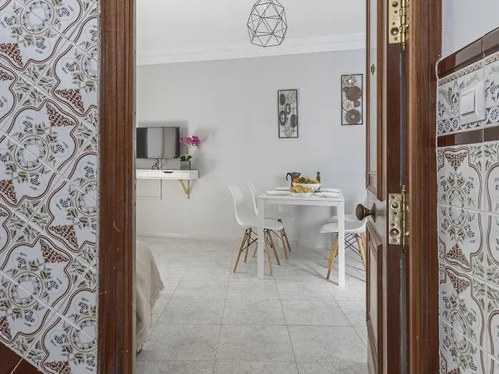 Pureza Dreams De Sevilla Oasis En Triana 0*, 세비야