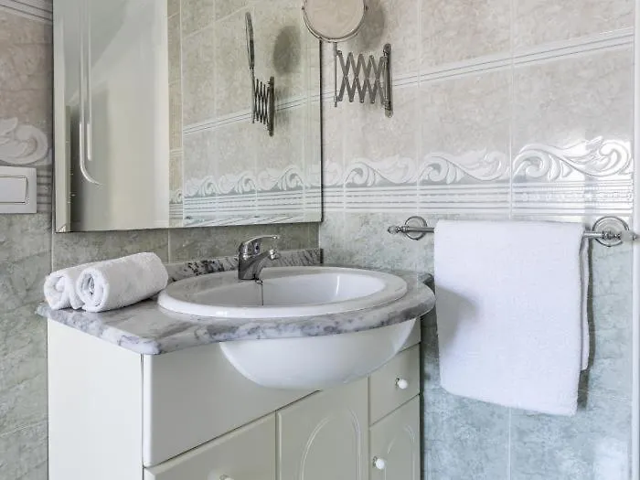 Pureza Dreams De Sevilla Oasis En Triana 스페인